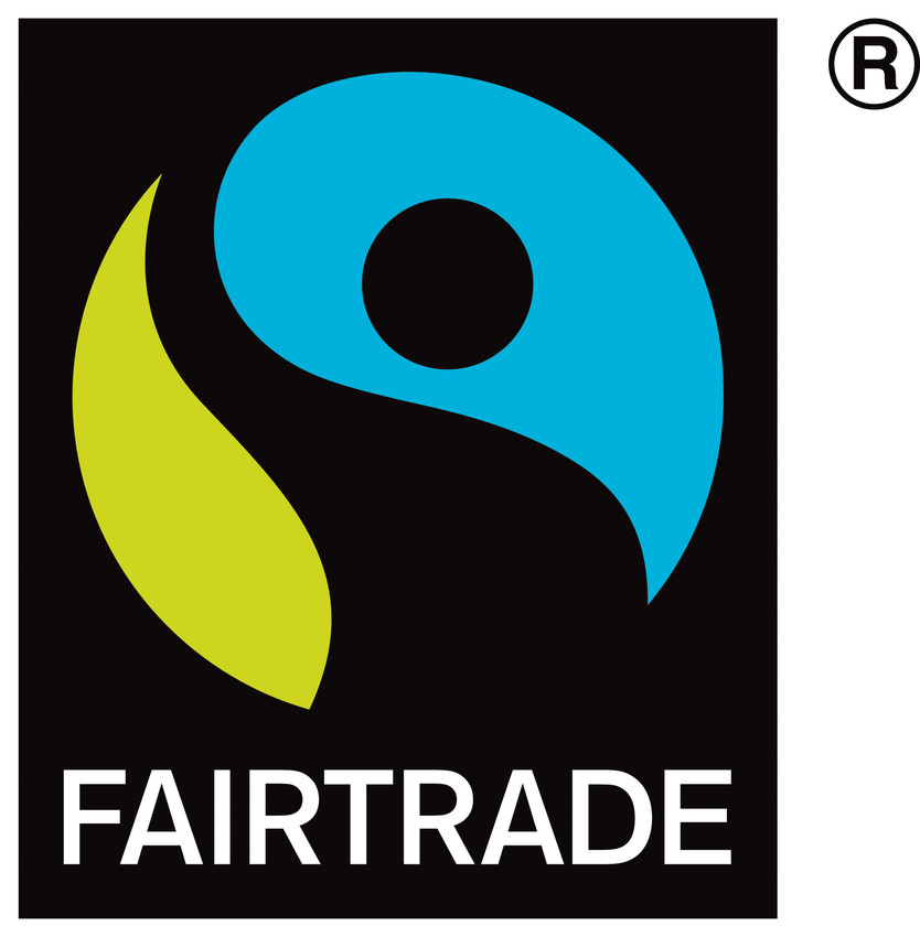 Fairtrade-Label: Ein Mensch winkt vor grün-blauem Hintergrund